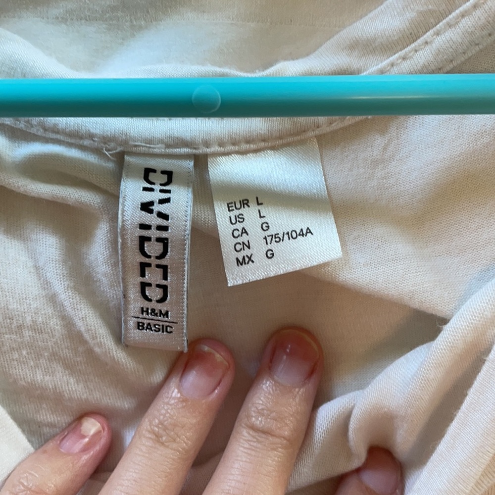 H&M basic white oversized Tee - Picture 3 of 4